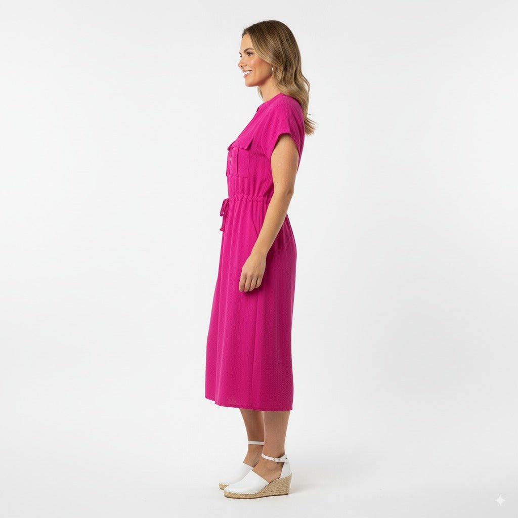 Alexa Fuchsia Midi Jurk met Borstzakjes en Tailleceintuur - BlushFashionstore