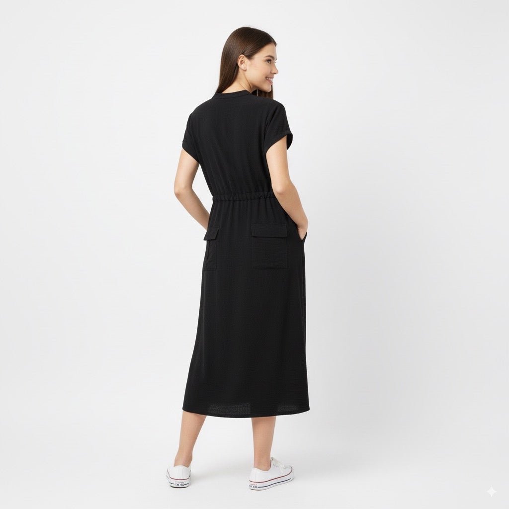 Alexa Zwarte Midi Jurk met Borstzakjes en Tailleceintuur - BlushFashionstore