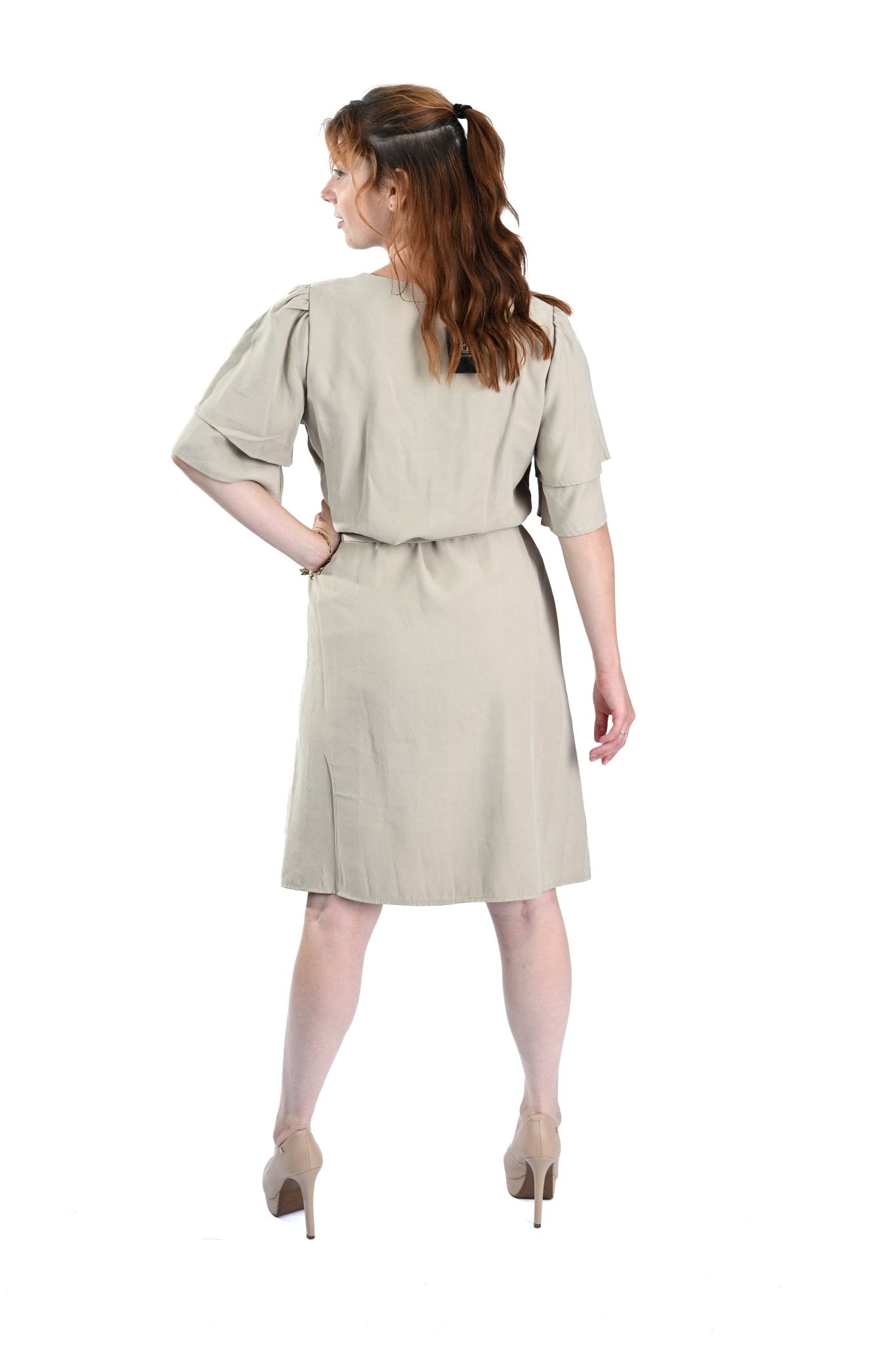 Beige Jurk met Tailleband – Elegant & Vrouwelijk - BlushFashionstore