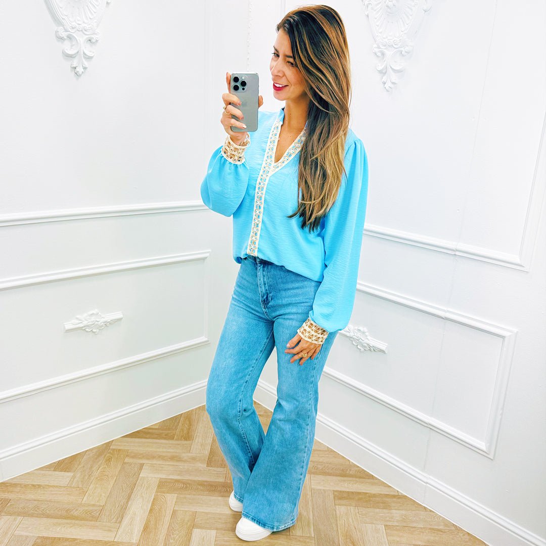 Blouse Borduur Lichtblauw - BlushFashionstore