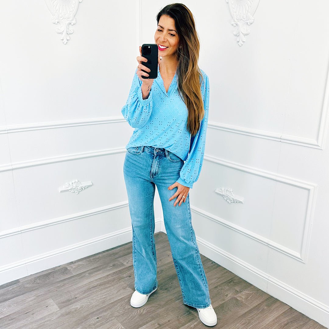 Broderie Top Lichtblauw - BlushFashionstore