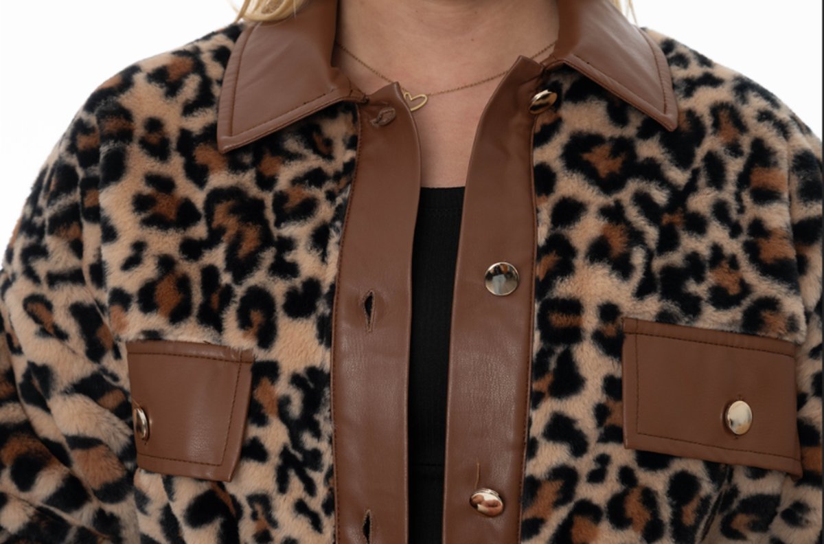 Dames jas met luipaardprint & faux leather details – Kort model - BlushFashionstore