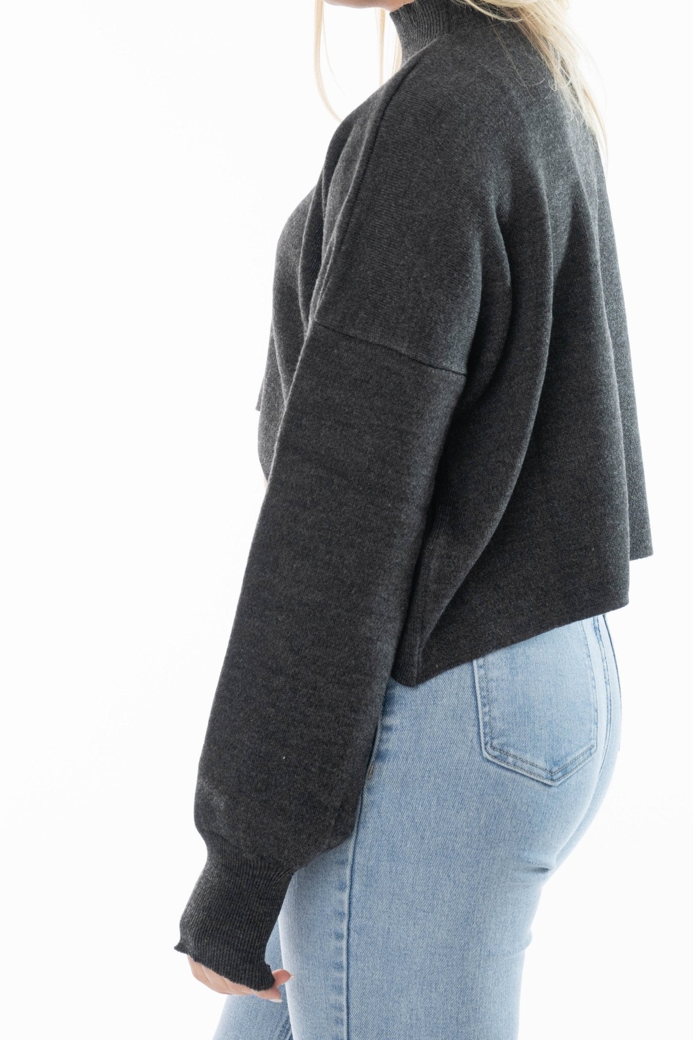 Donkergrijze dames cropped trui – Hoge hals & lange mouwen - BlushFashionstore
