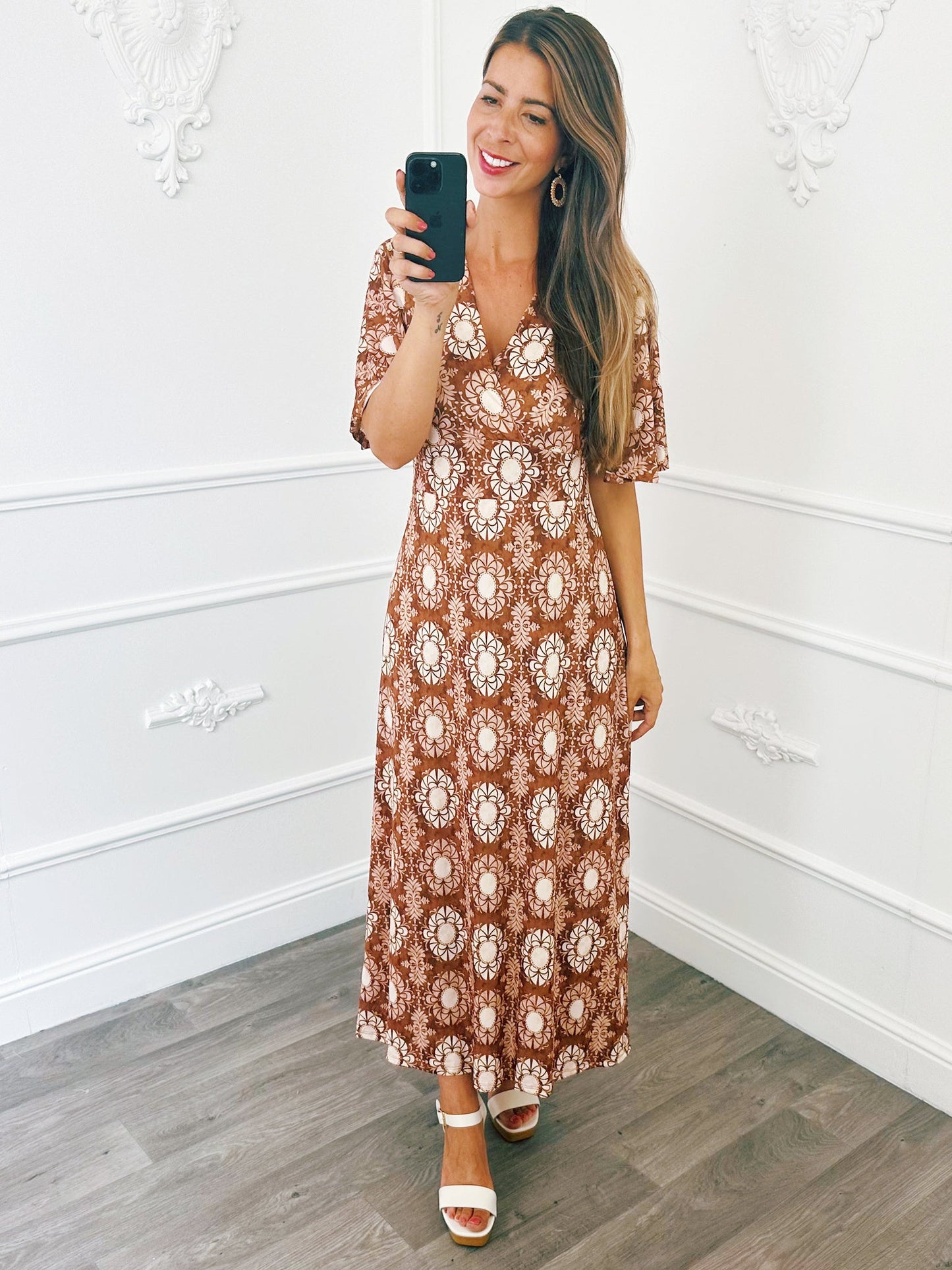 Jurk Travel Print Camel - BlushFashionstore