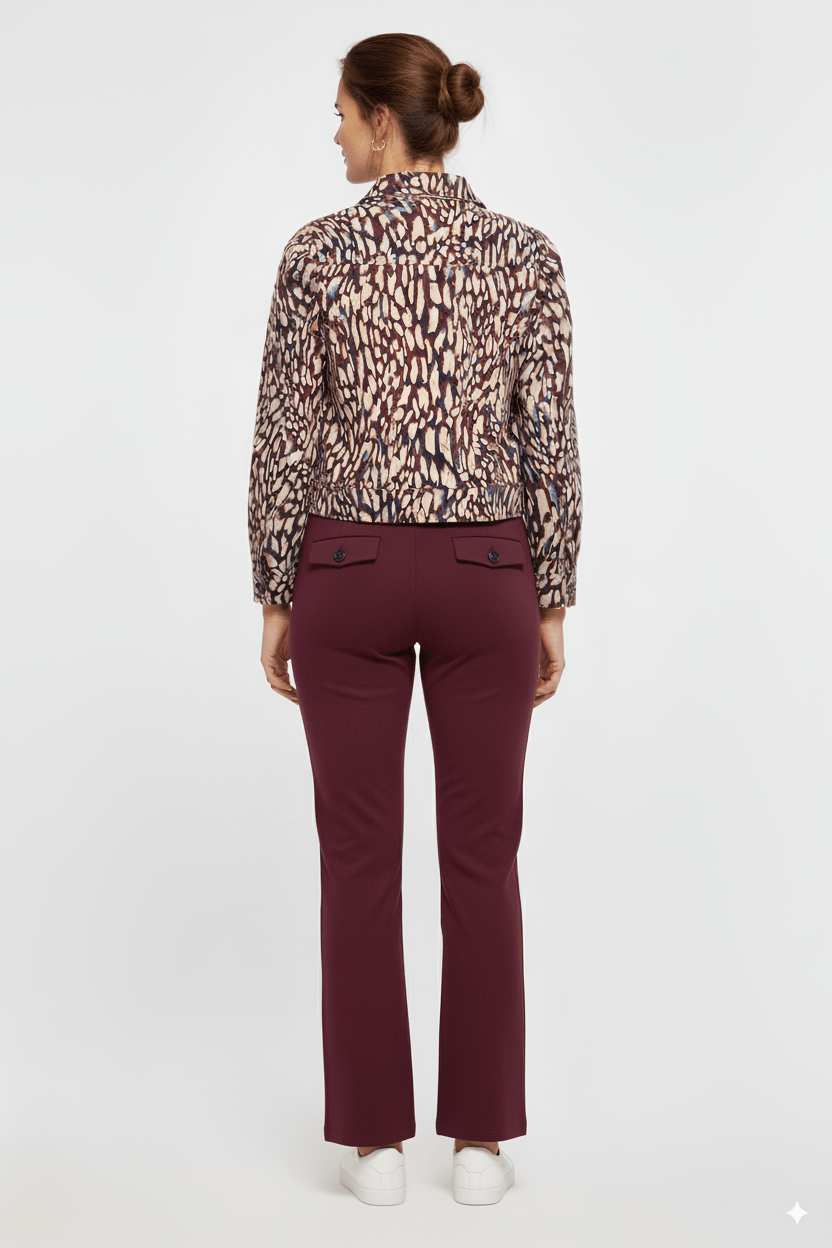 Mi Piace Damesjack Bordeaux Abstract Print – Kort Jack met Knoopsluiting - BlushFashionstore