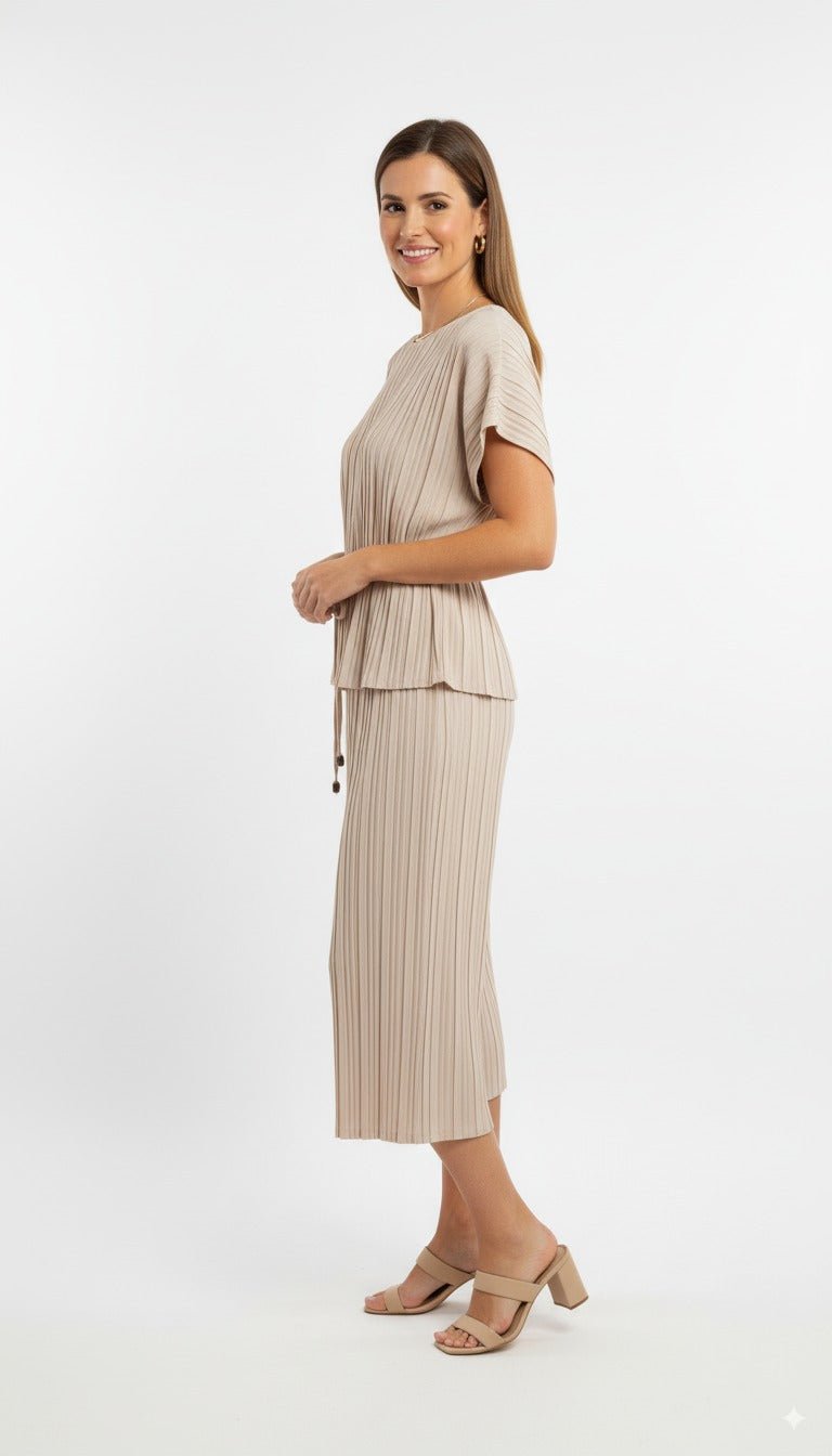 Pleated Beige Plissé Co - ord Set met Top en Wijde Broek - BlushFashionstore