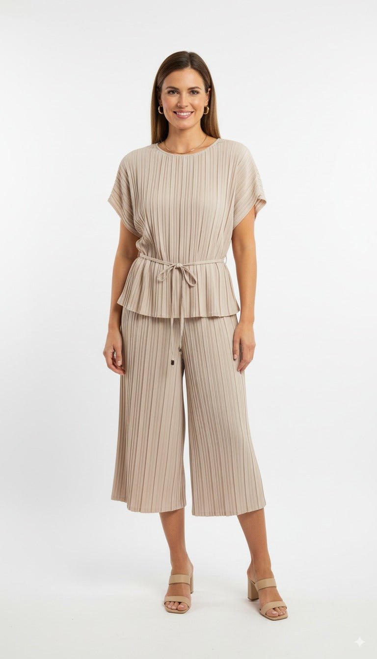 Pleated Beige Plissé Co - ord Set met Top en Wijde Broek - BlushFashionstore