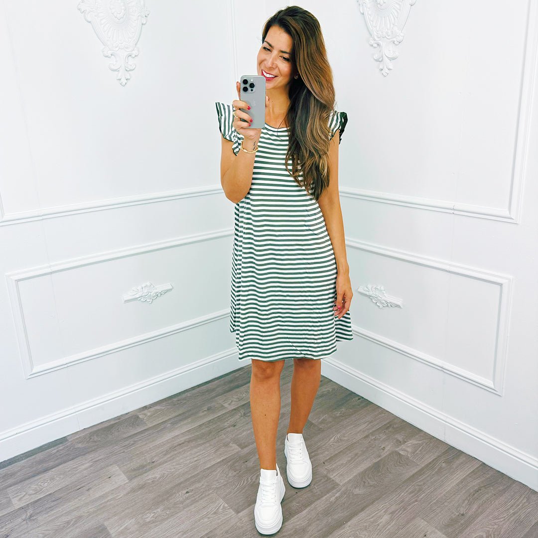 Streep Ruffel Dress Groen - BlushFashionstore