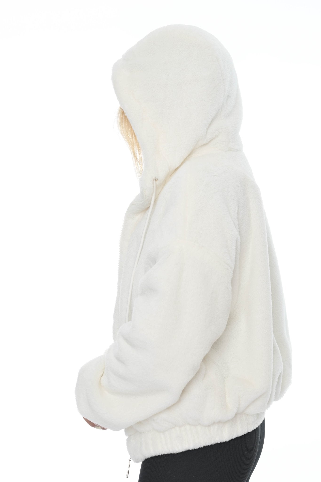 Witte Faux Fur Jas – Korte Damesjas - BlushFashionstore