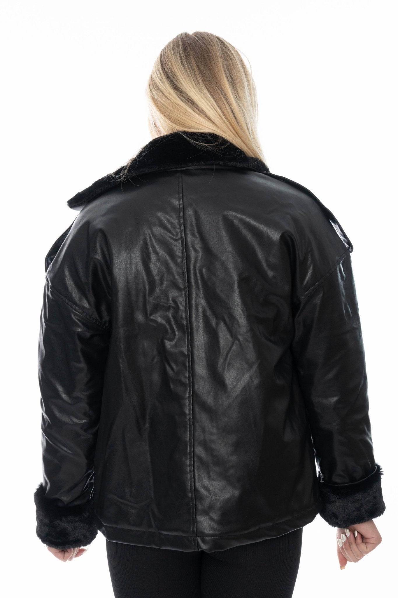 Zwarte dames faux leather jas – Kort model met bontkraag & manchetten - BlushFashionstore