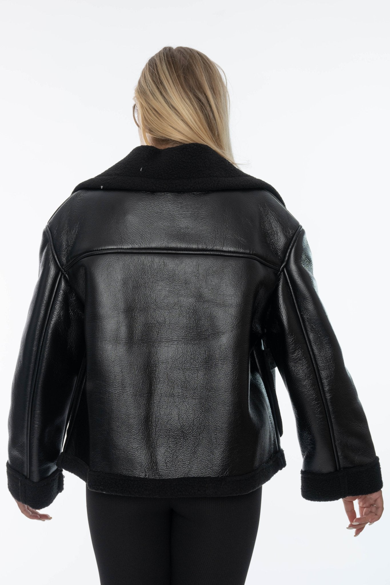 Zwarte dames faux leather jas – Teddy voering & oversized fit - BlushFashionstore