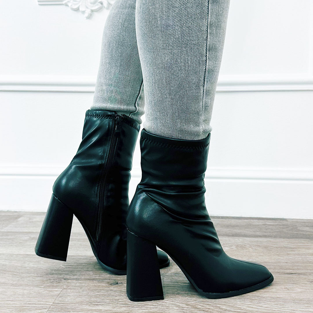 Classy Boots Black