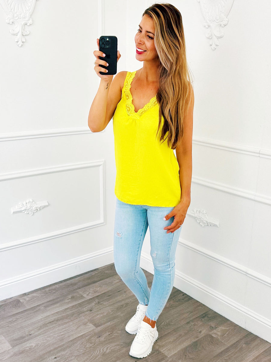 Basic Lace Hemdje Geel