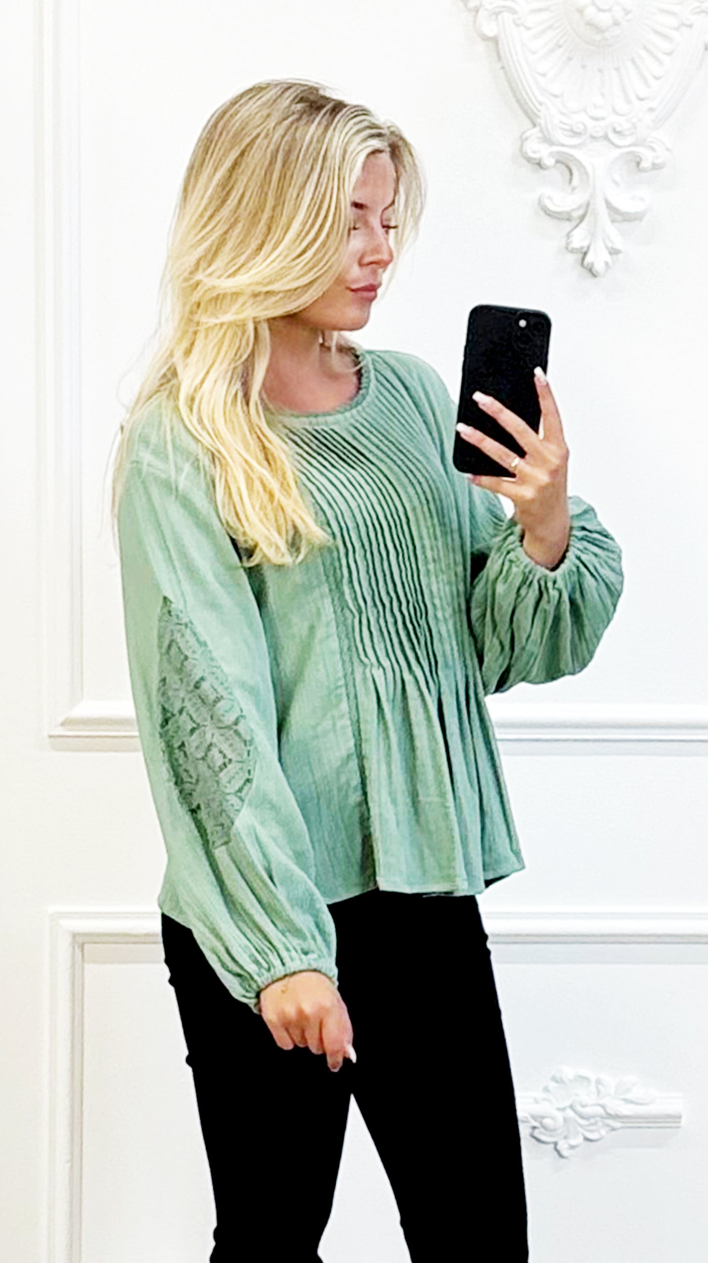 Boho Blouse met Plissé Details en Kantmouwen Groen