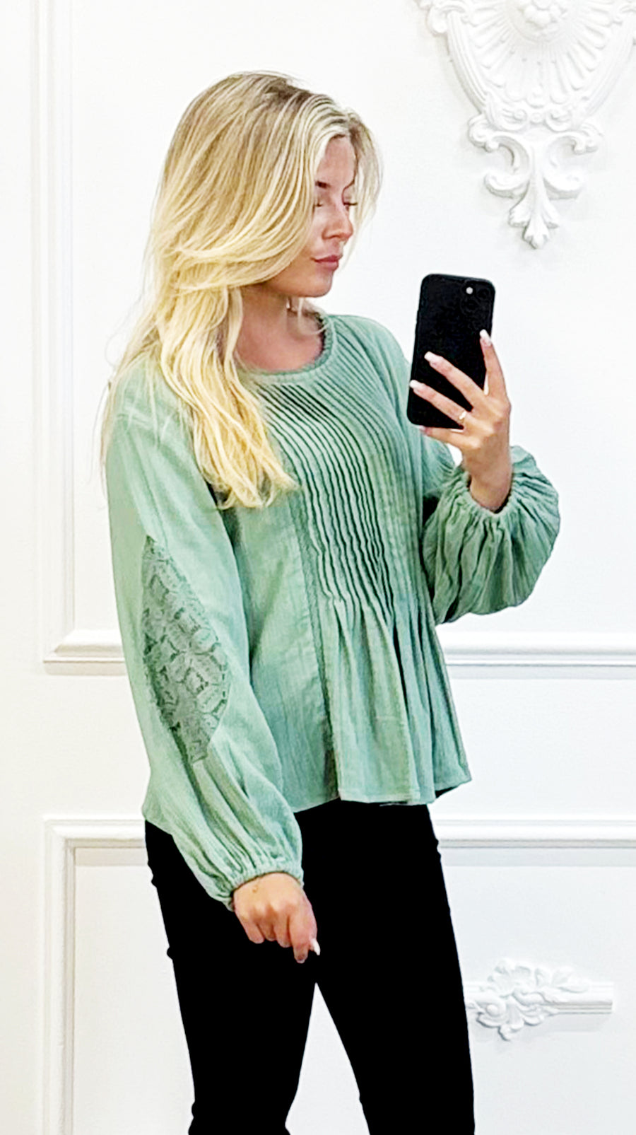 Boho Blouse met Plissé Details en Kantmouwen Groen