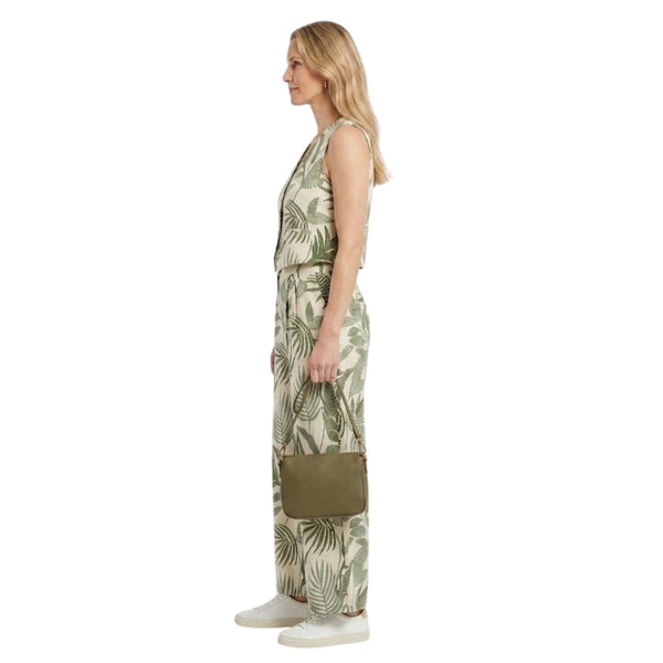 
                    
                      Zara co-ord set met gilet en wijde broek bladprint groen voor dames - detail van het ontwerp
                    
                  