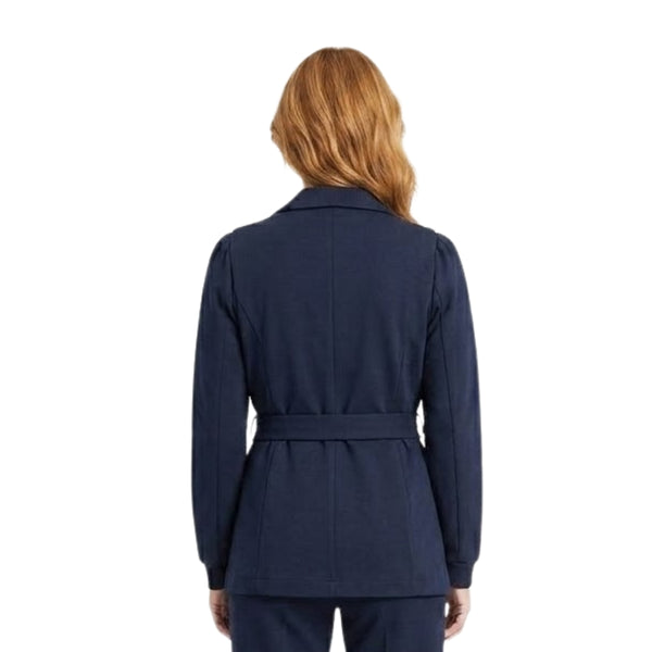 Faye travel gilet en sweater set in marineblauw voor dames - styling foto