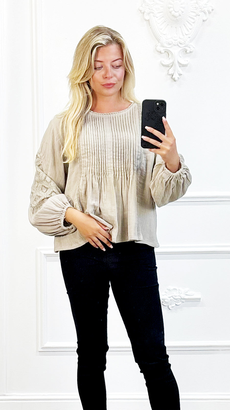 Beige Boho Blouse met Plissé Details en Puffmouwen