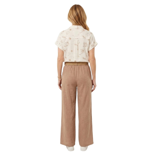 Sari co-ord set met strandprint en ceintuur in taupe voor dames - styling foto