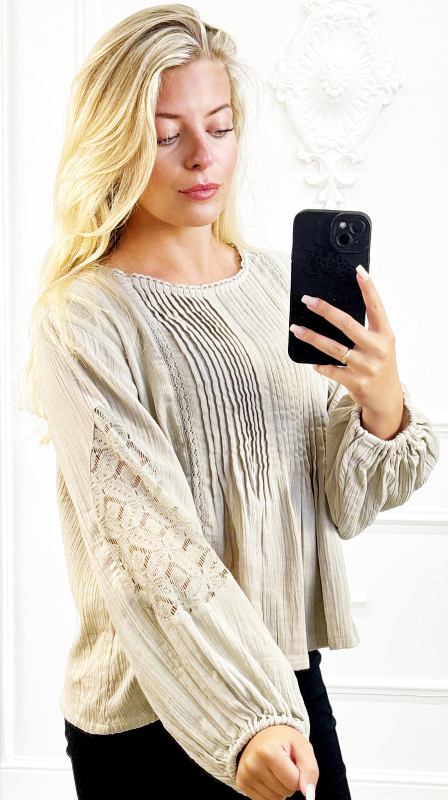Beige Boho Blouse met Plissé Details en Puffmouwen