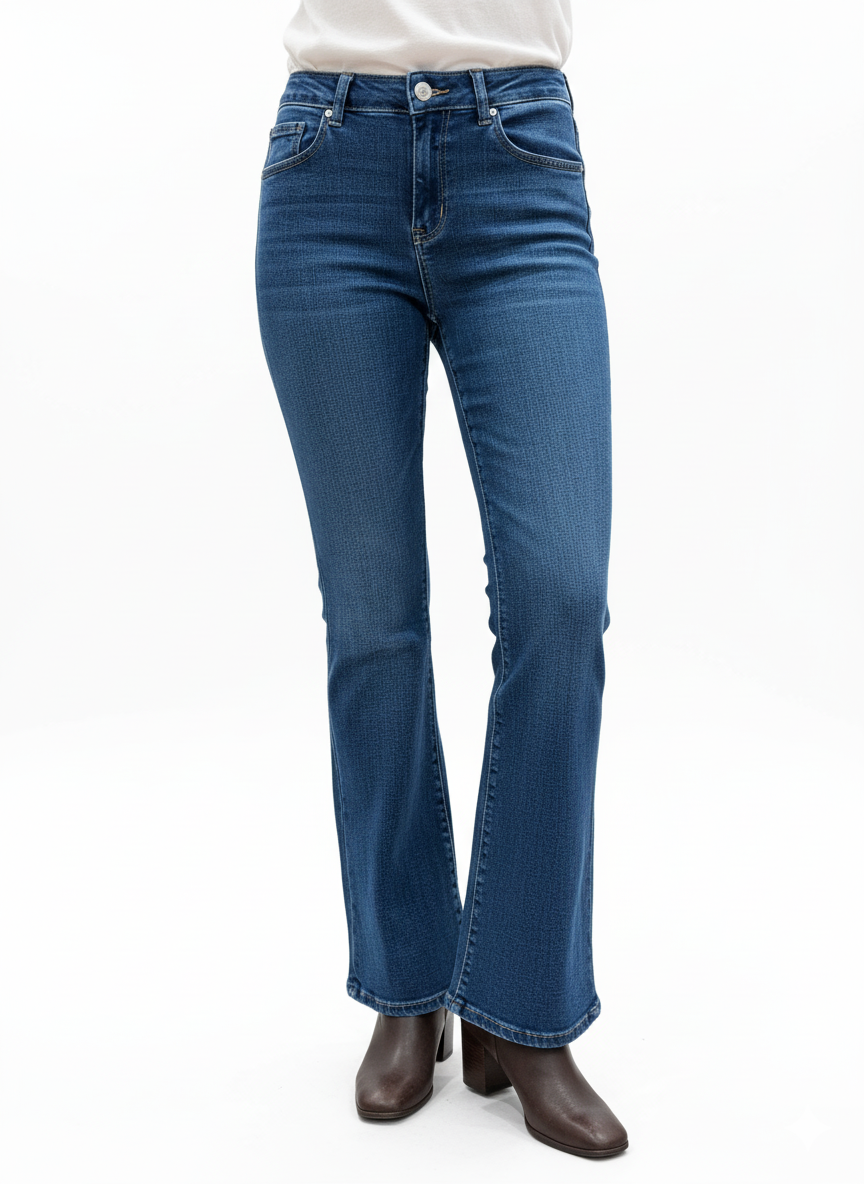 Blauwe flared jeans dames met slim fit pasvorm