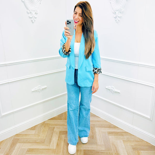 
                    
                      Blazer Liv Lichtblauw - BlushFashionstore
                    
                  