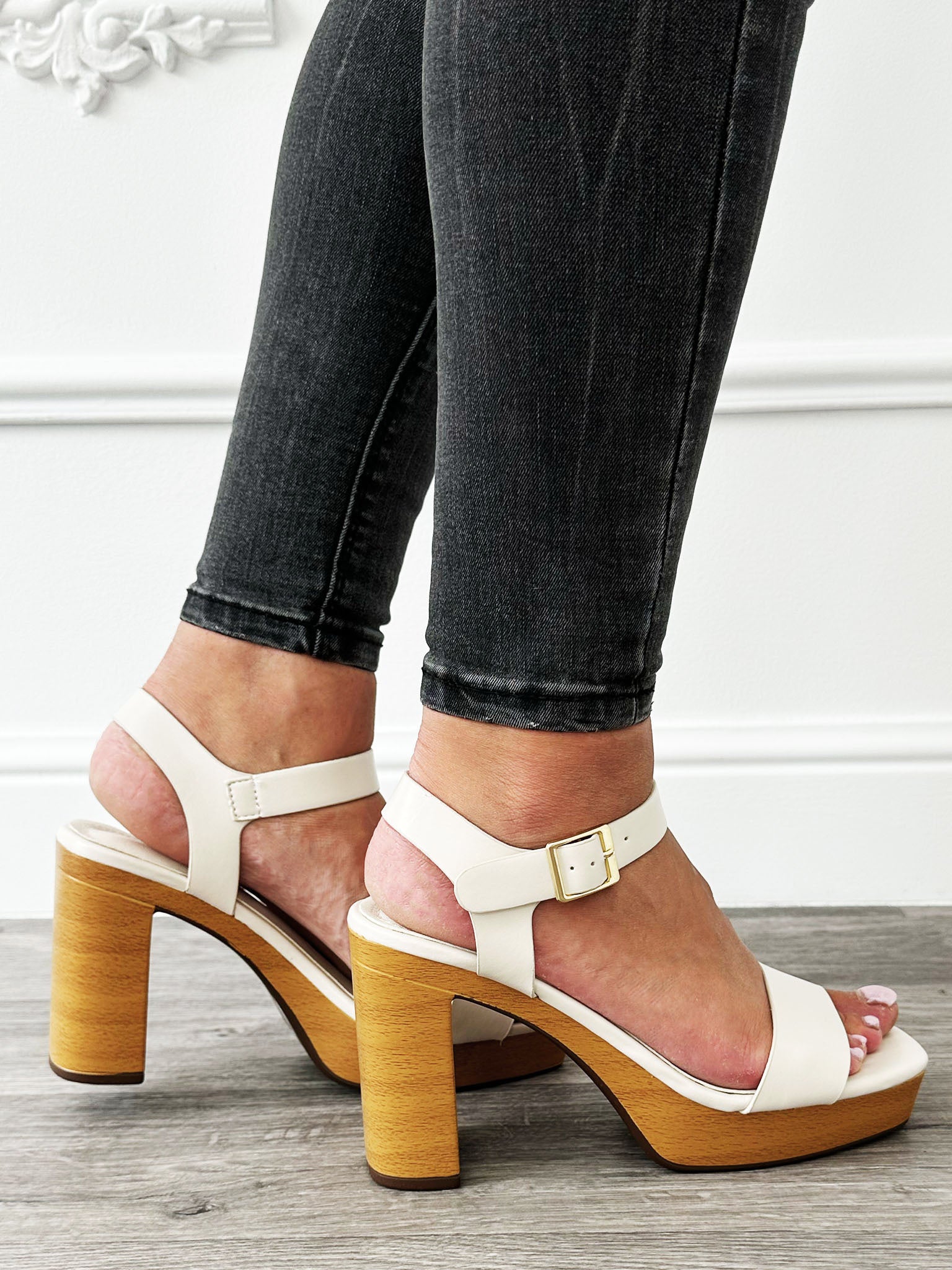 Block heel Beige