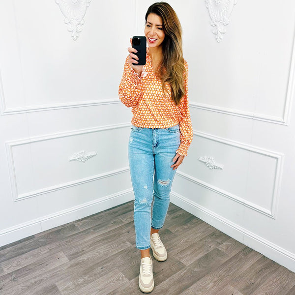 
                    
                      Blouse Bries Oranje - BlushFashionstore
                    
                  