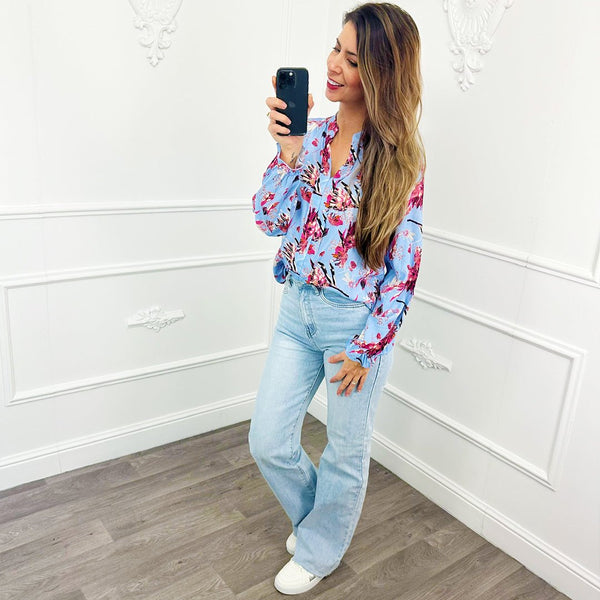 
                    
                      Blouse Poppy Lichtblauw - BlushFashionstore
                    
                  