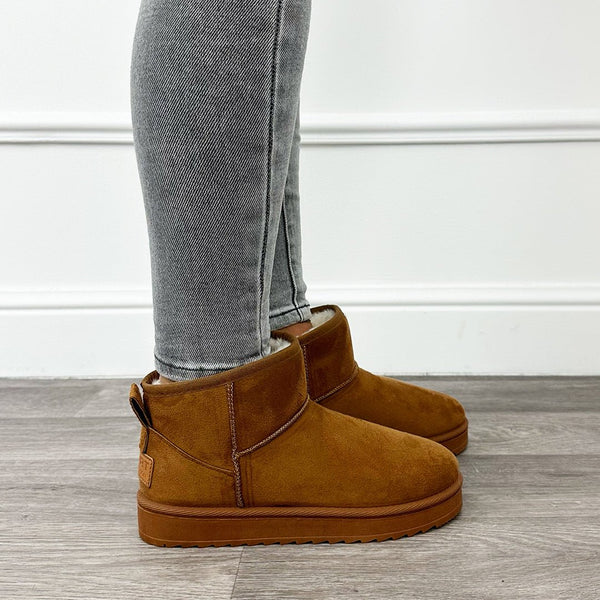 
                    
                      Boots Ultra Mini Camel - BlushFashionstore
                    
                  