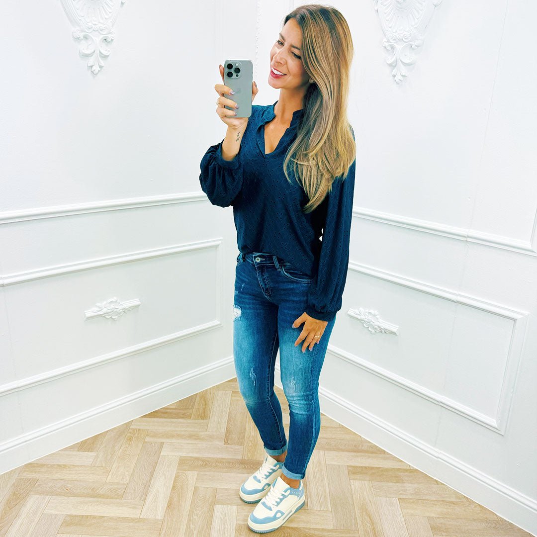 Broderie Top Marine Blauw - BlushFashionstore