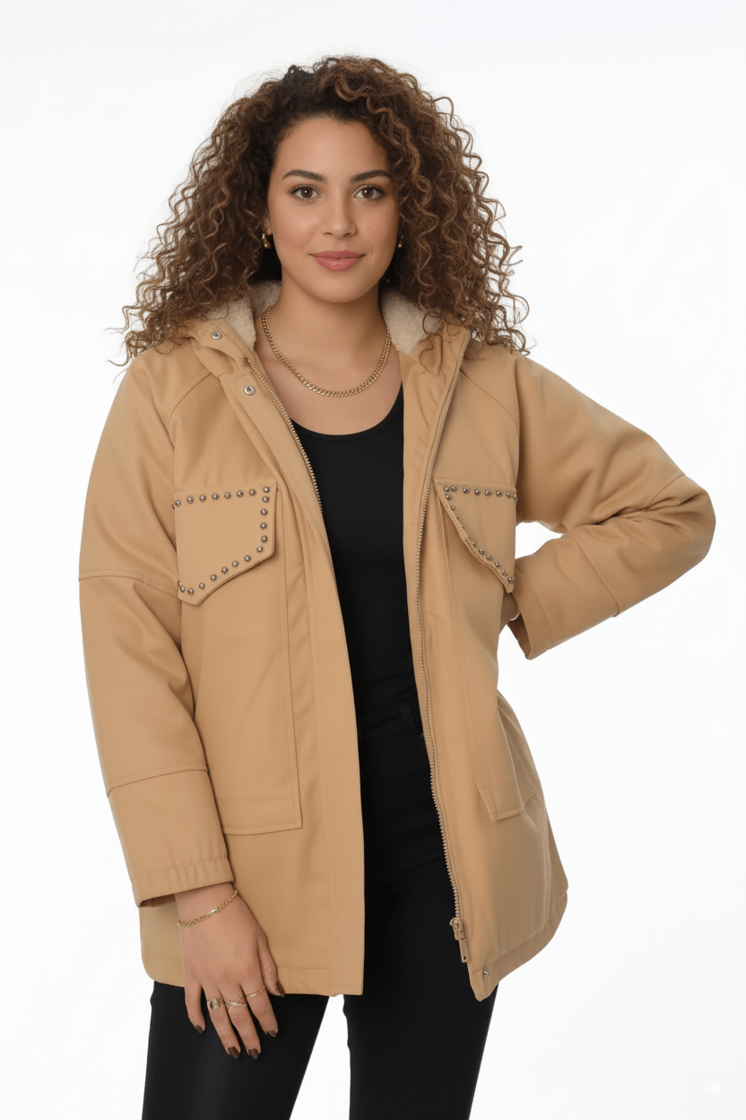 Camel Kleurige Jas met Capuchon & Studdetails - BlushFashionstore