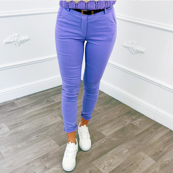 
                    
                      Chino Lila - BlushFashionstore
                    
                  