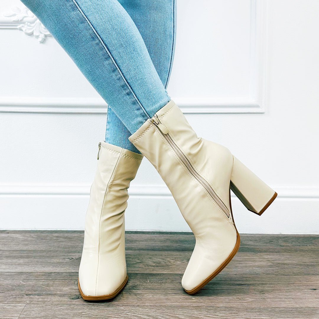 Classy Boots Creme - BlushFashionstore