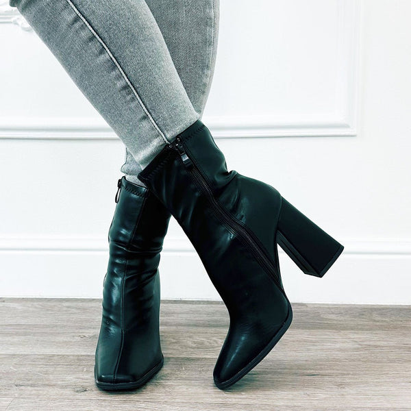 Classy Boots Zwart - BlushFashionstore
