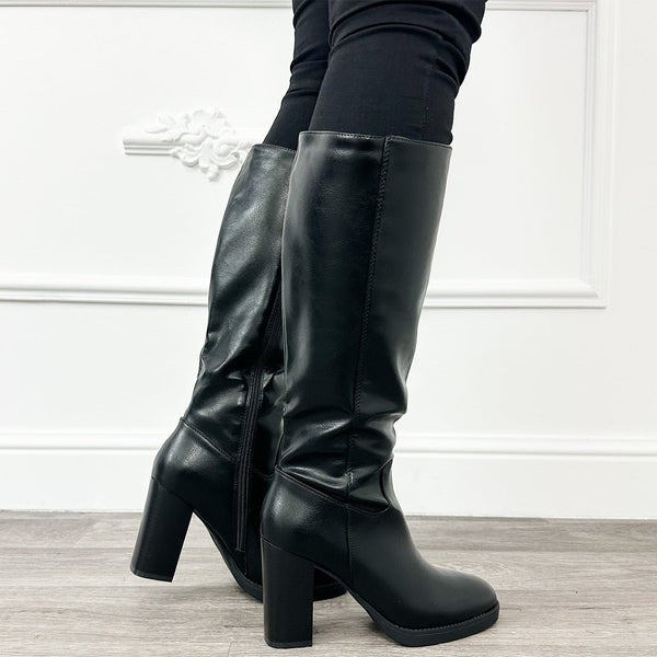 
                    
                      Classy Laarzen Zwart - BlushFashionstore
                    
                  