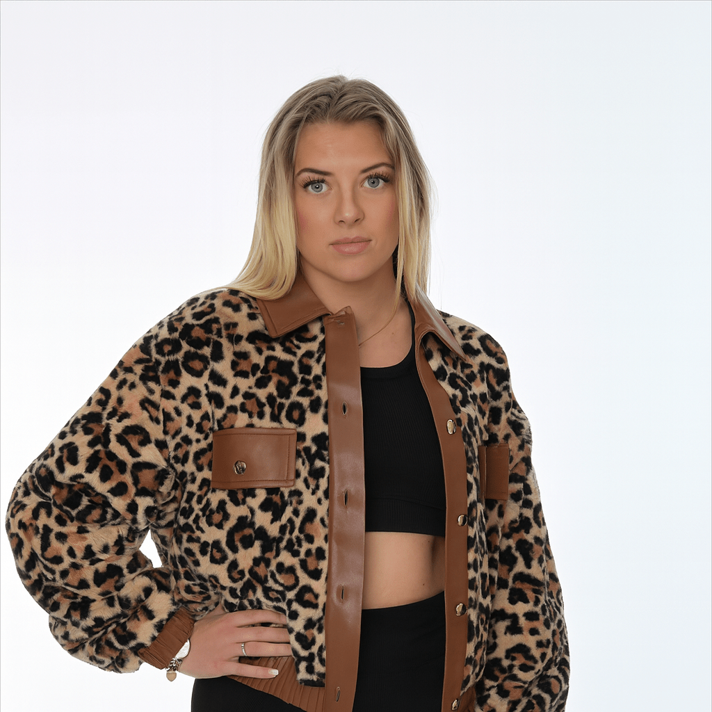 Dames jas met luipaardprint & faux leather details – Kort model - BlushFashionstore