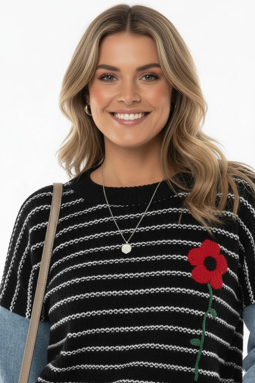 Gestreepte Damestrui met Denim Mouwen & Bloemapplicatie - BlushFashionstore