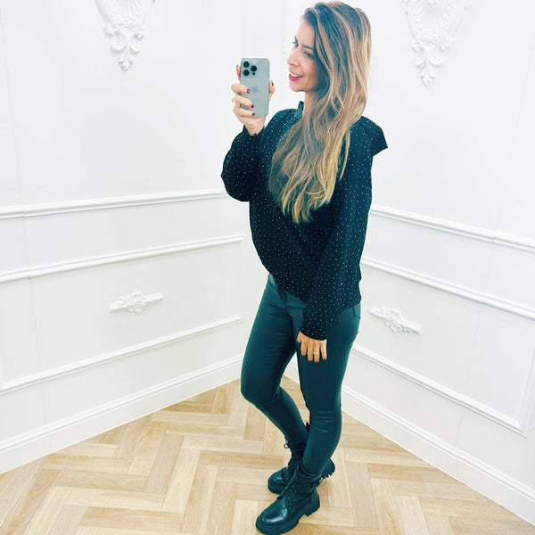 
                    
                      Hoodie Lena Zwart - BlushFashionstore
                    
                  