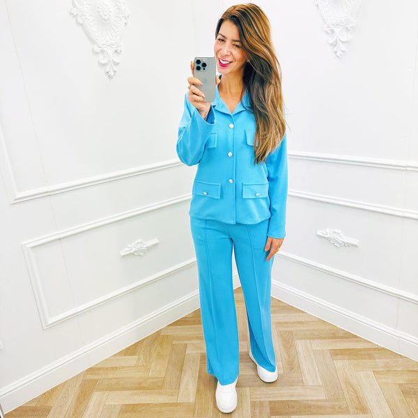
                    
                      Jasje Nova Lichtblauw - BlushFashionstore
                    
                  