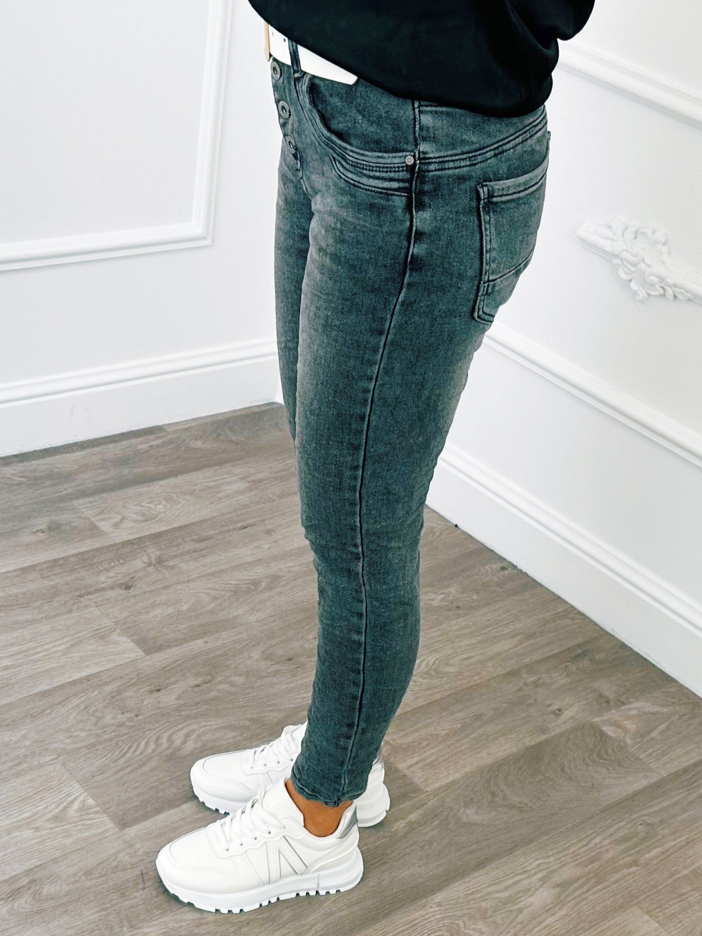 Jeans Button Grijs - BlushFashionstore