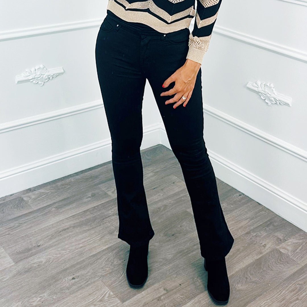 Jeans Flared Zwart - BlushFashionstore