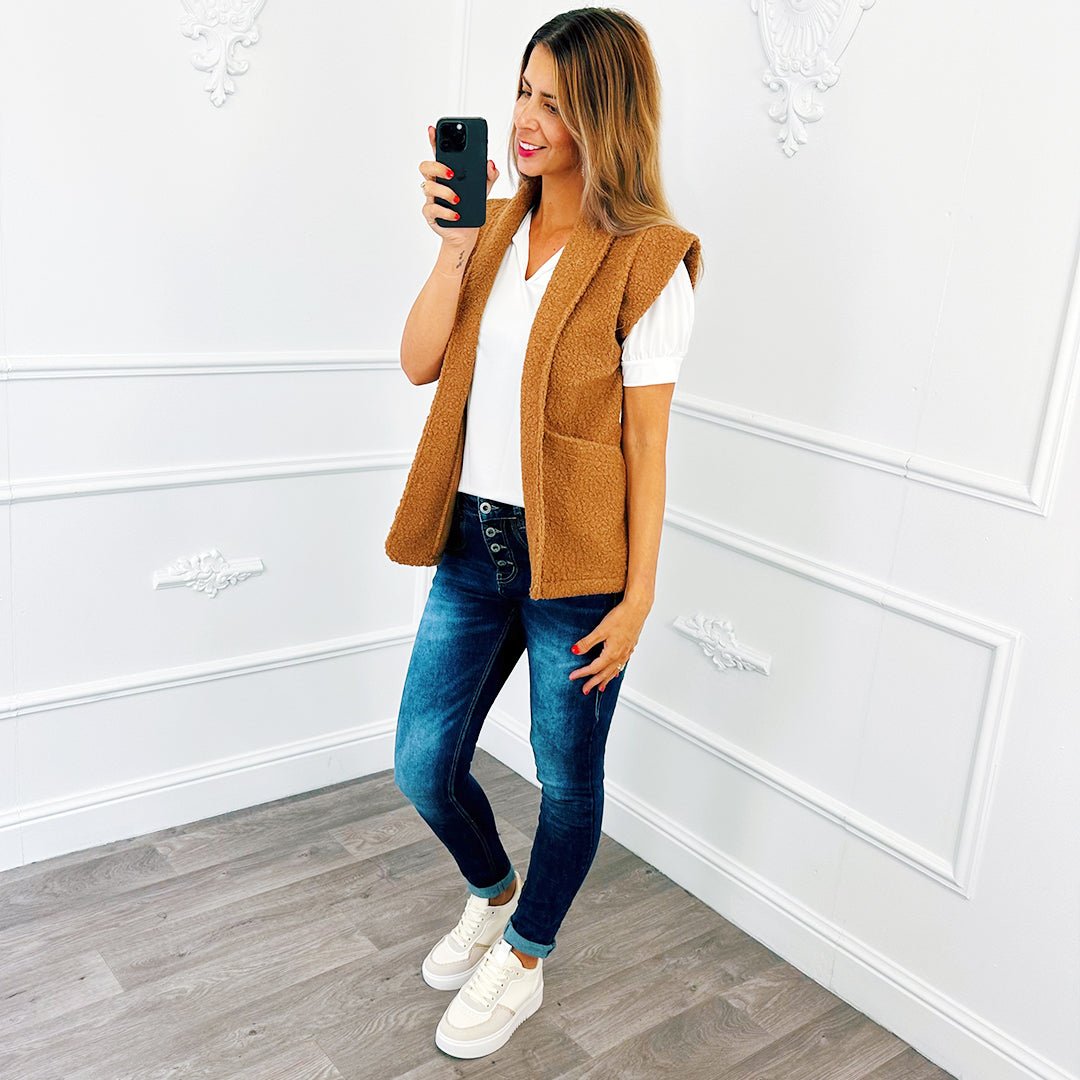 Kapmouw Teddy Gilet Camel - BlushFashionstore