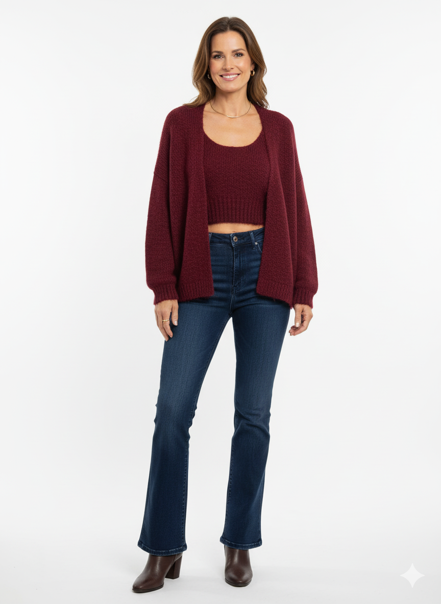 Bordeauxrode knit set met cropped top en vest.