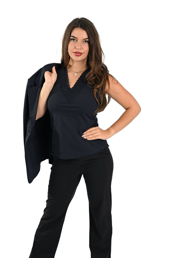
                    
                      Mi Piace Blazer – Dark Blue - BlushFashionstore
                    
                  