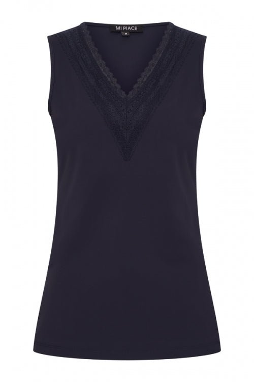 
                    
                      Mi Piace Mouwloze Top met Kant – Donkerblauw - BlushFashionstore
                    
                  