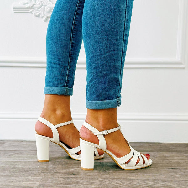 
                    
                      Sandalette Strappy Wit - BlushFashionstore
                    
                  