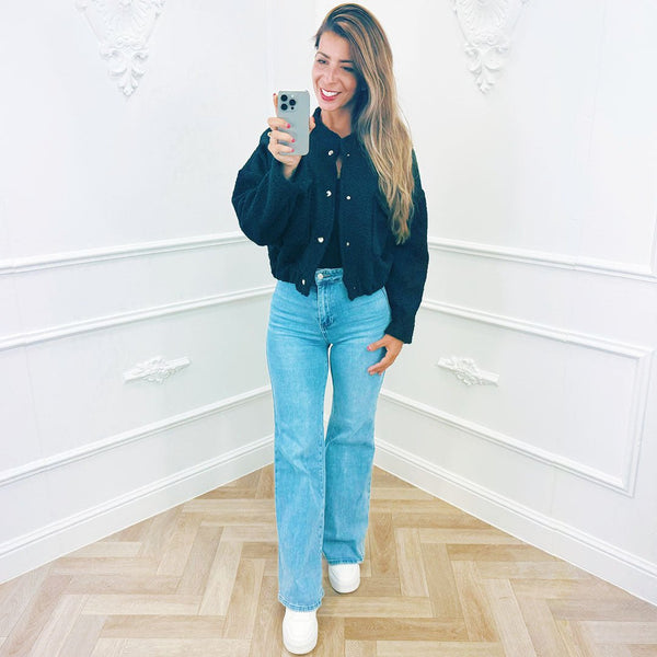 
                    
                      Teddy Bomber Kort Zwart - BlushFashionstore
                    
                  