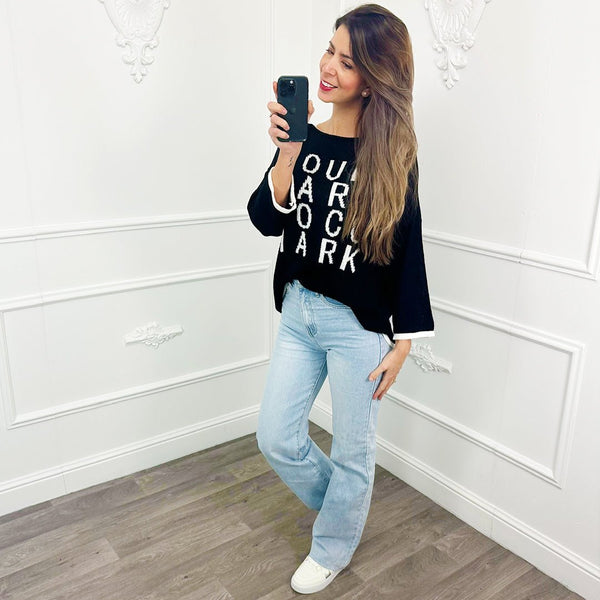 
                    
                      Trui Name Zwart - BlushFashionstore
                    
                  