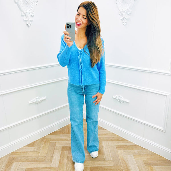
                    
                      Vest Romy Blauw - BlushFashionstore
                    
                  